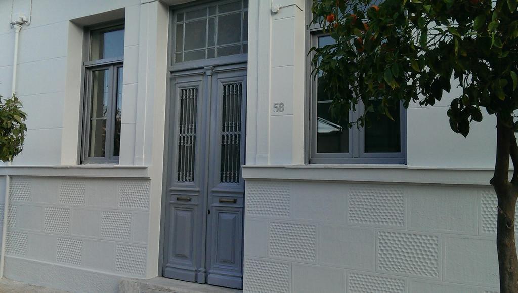 Neoclassical House At Metro Station Attiki Athen Eksteriør billede